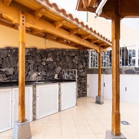 Home2book Metro Tenerife, Private Pool & Bbq Ferienhaus *